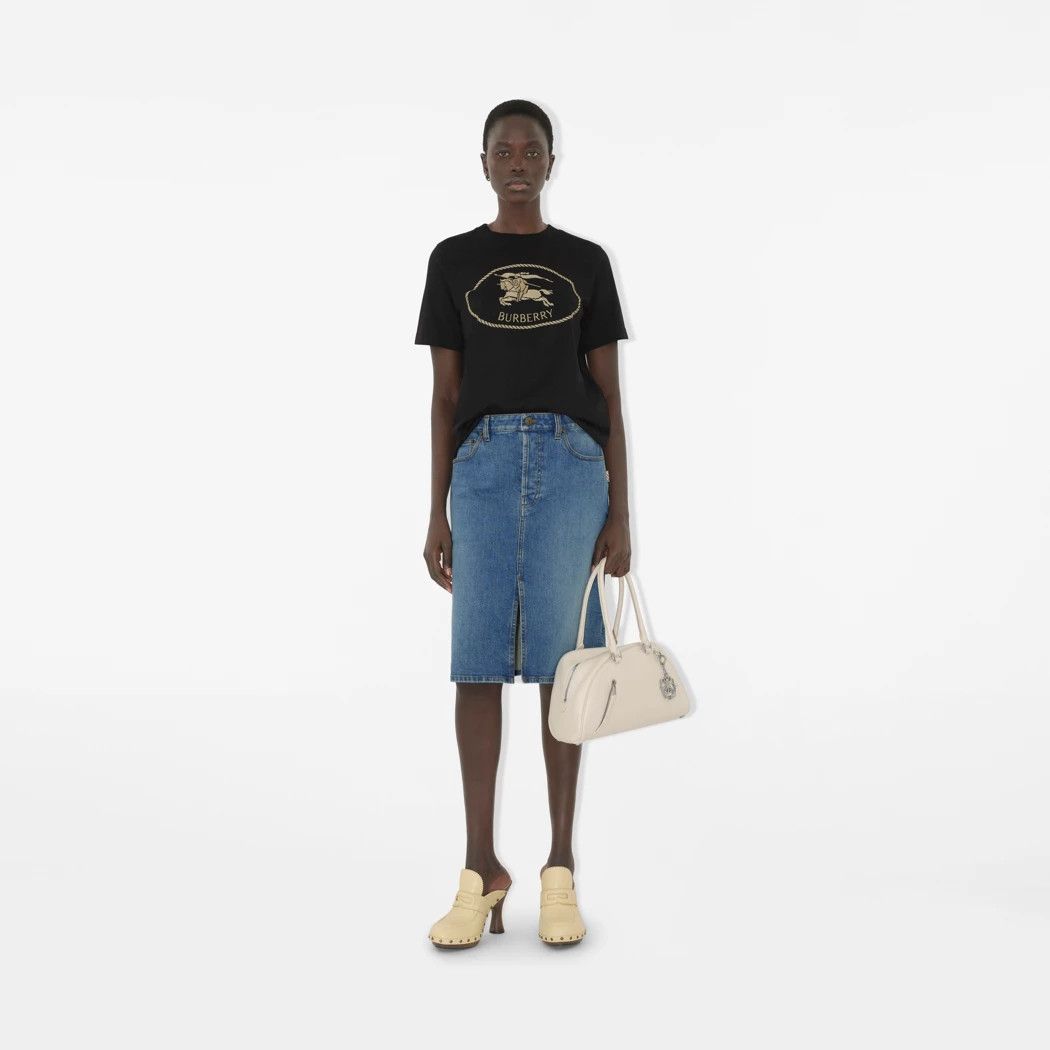 Burberry os11x0326 Knight Stamp T-Shirt in Black Size US S / EU 44-46 / 1 - 2 Thumbnail