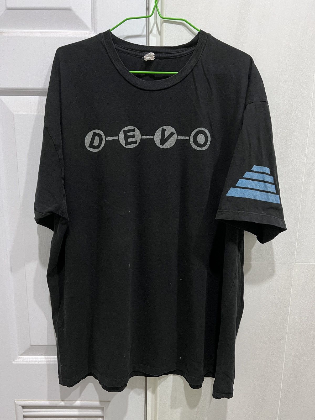 Vintage Y2K Devo Band 2XL New wave Postpunk