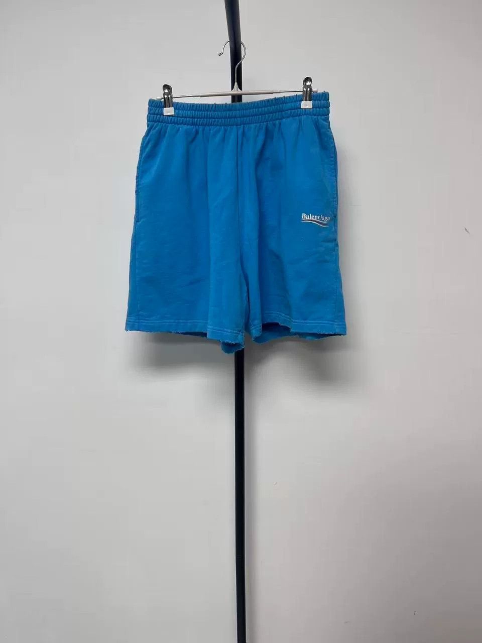 Balenciaga Balenciaga Men's Solid Logo Straight-Leg Shorts Size US 26 / EU 42 - 1 Thumbnail