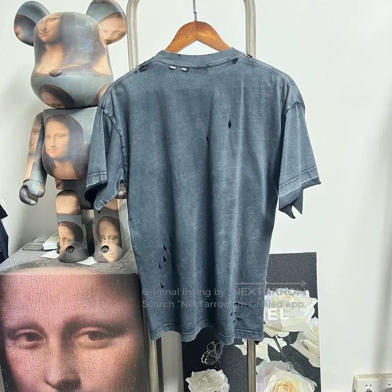 Balenciaga Balenciaga Distressed Short Sleeve Size US XS / EU 42 / 0 - 2 Thumbnail