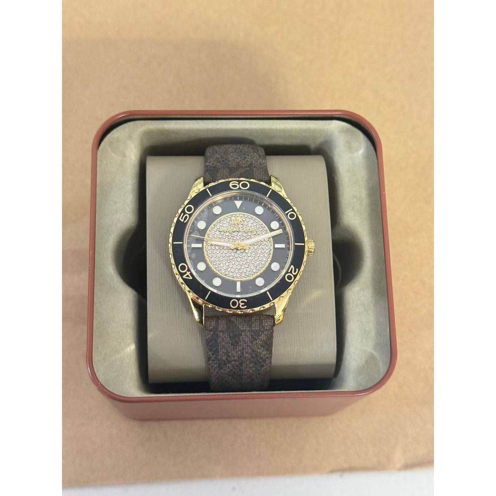 Michael Kors Michael Kors MK6979 Oversized Runway Dive Pavé Logo Watch Size ONE SIZE - 1 Thumbnail