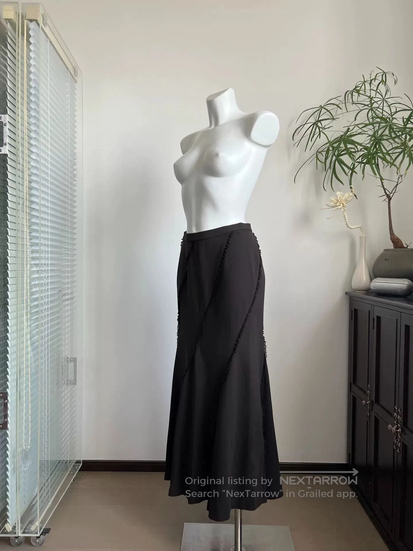 Other Vintage Diagonal Cut Fishtail Dress. Size 30" / US 8 / IT 44 - 2 Thumbnail