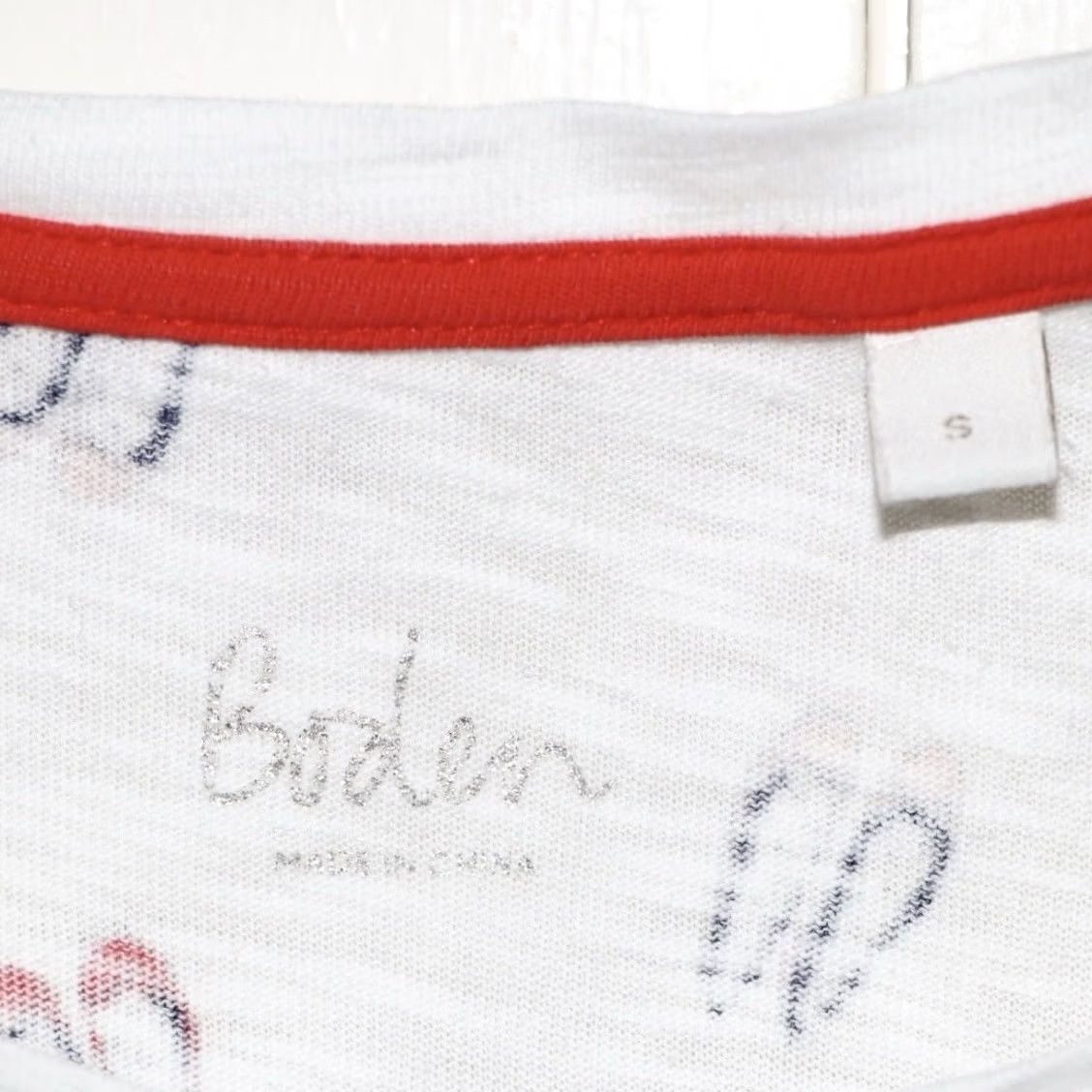 Boden Boden T Shirt Ballet Shoe Print Size Small Women’s Short Sleeve Top Pre Loved Size S / US 4 / IT 40 - 5 Thumbnail