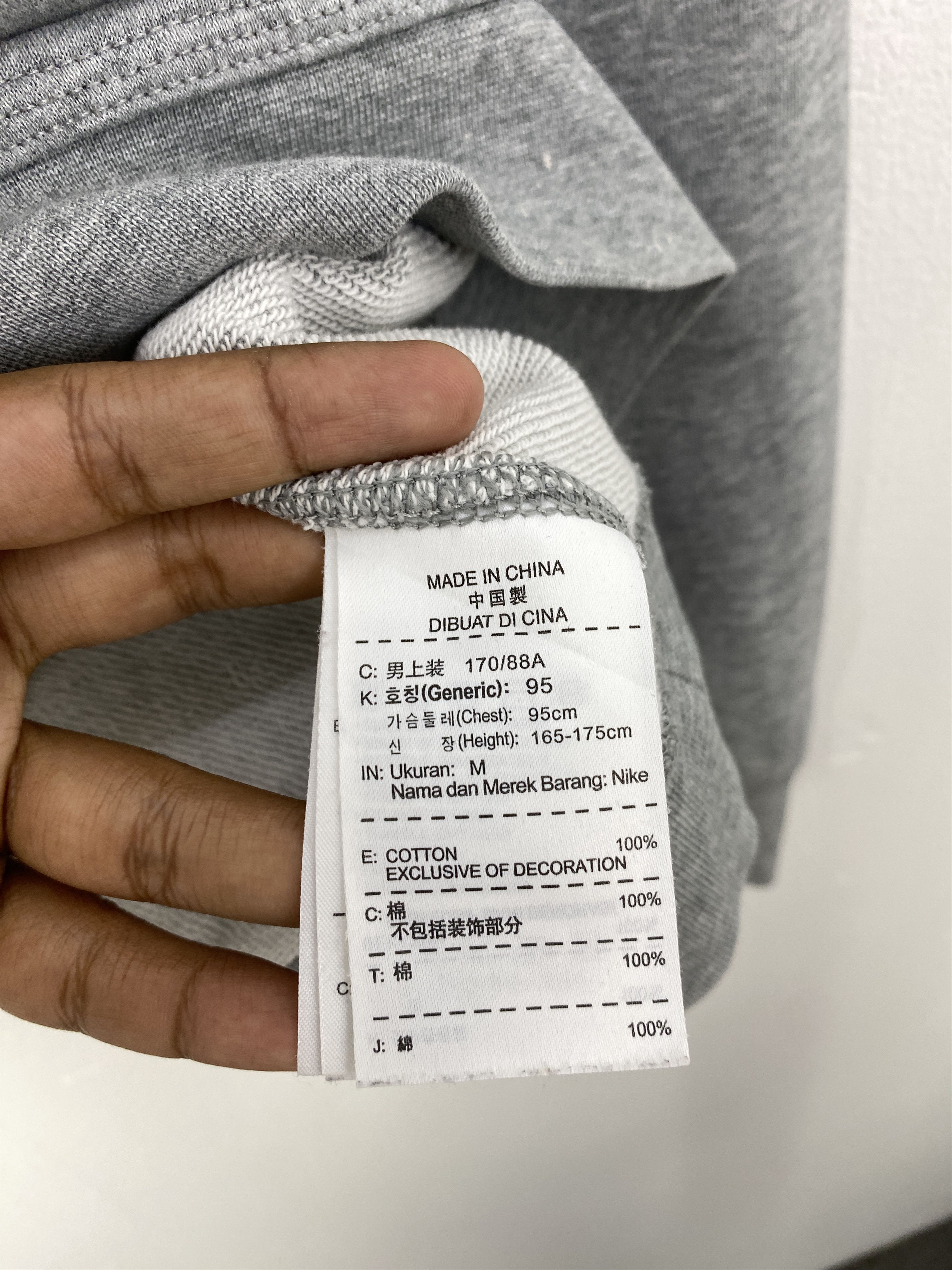 Nike × Vintage Vintage Nike Distressed Crewneck Sweatshirt SH0043 Size US M / EU 48-50 / 2 - 11 Thumbnail