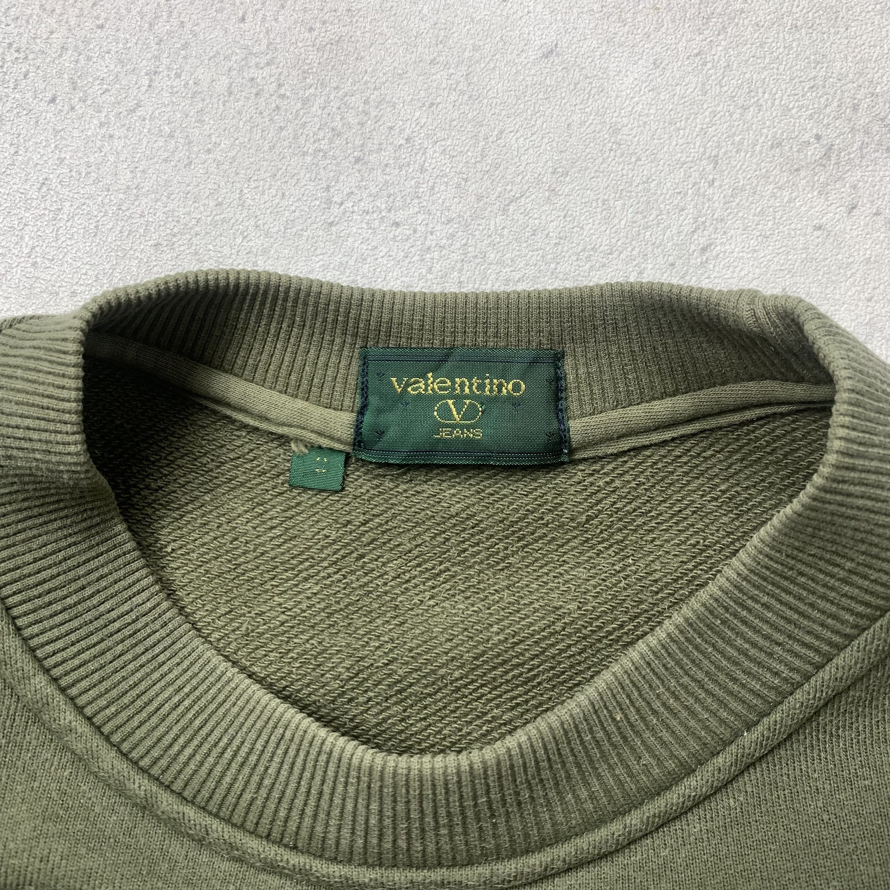 Valentino Vintage 90s Valentino Sweatshirt Crewneck Size US S / EU 44-46 / 1 - 3 Thumbnail