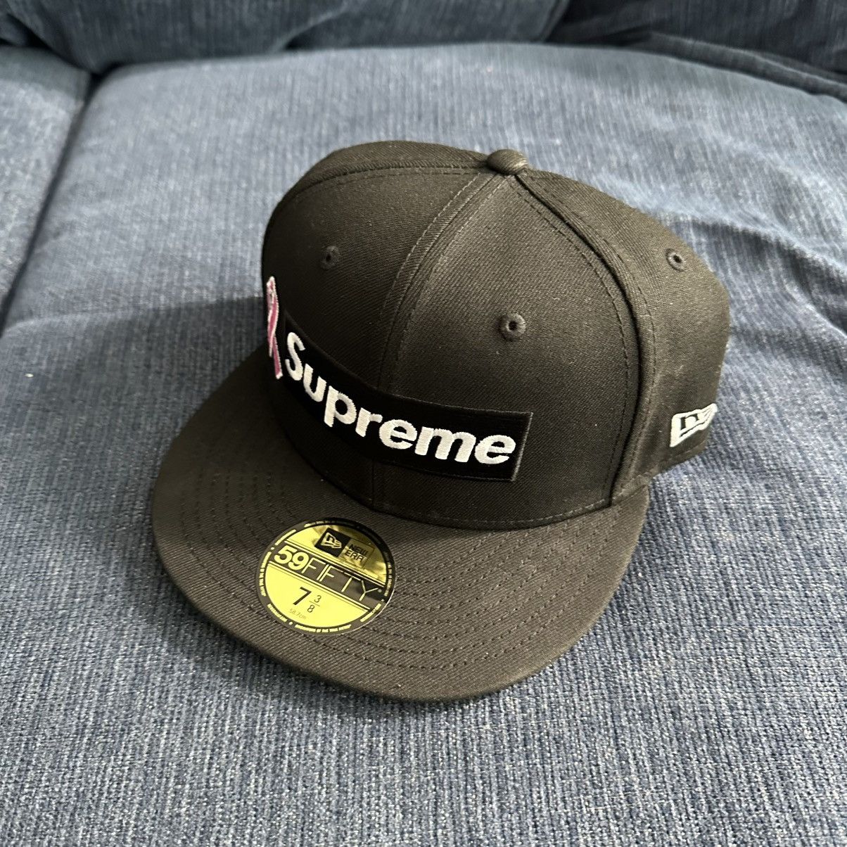 New Era × Supreme Breast Cancer Awareness Box Logo Fitted Size ONE SIZE - 2 Thumbnail