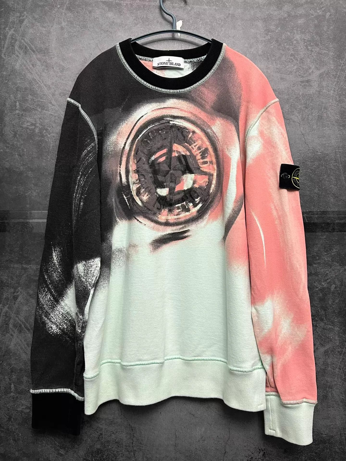 Stone Island Stone Island 22FW Dye Compass Crew M Black Pink Cyan Size US M / EU 48-50 / 2 - 1 Thumbnail