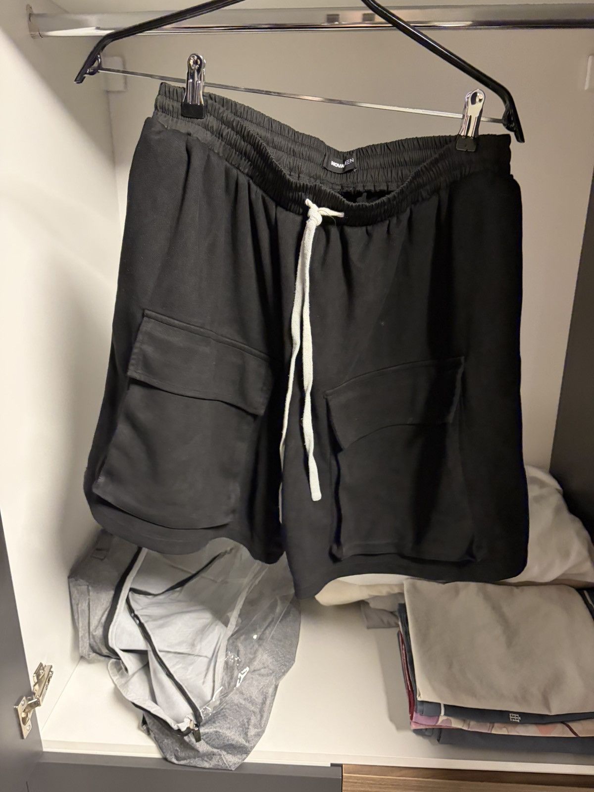 Boohoo BOOHOO MEN SHORTS Size US 34 / EU 50 - 1 Thumbnail