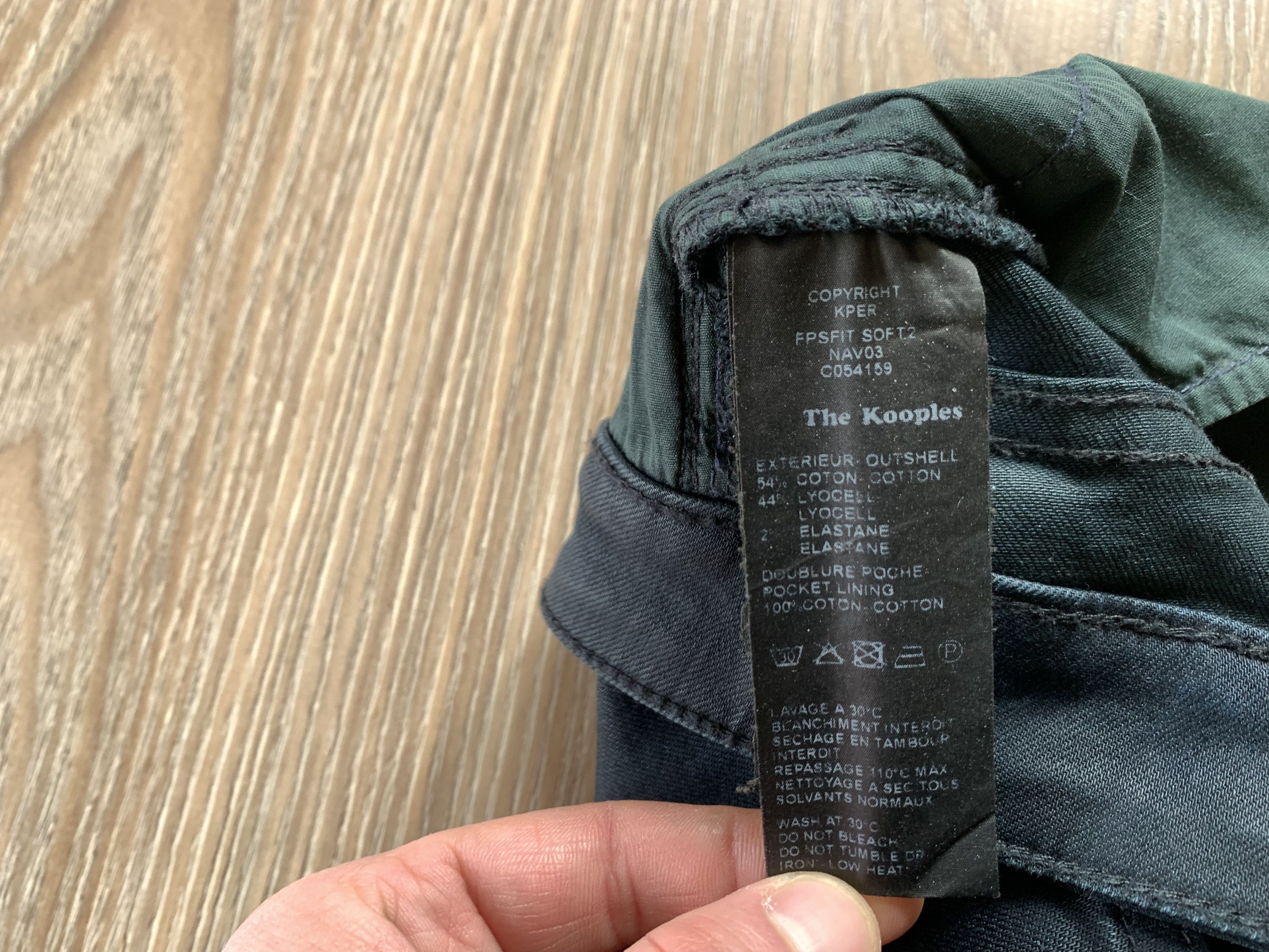 Designer × The Kooples The Kooples Short Fit Waxed Jeans Size 27" / US 4 / IT 40 - 10 Thumbnail