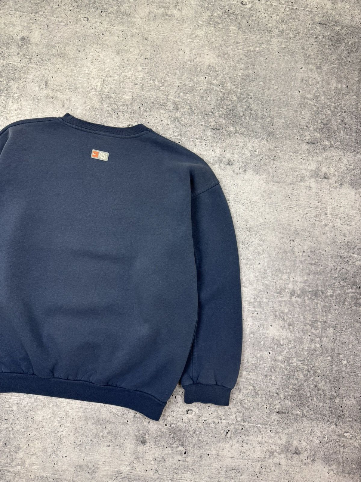 Nike Vintage Nike Central Big Reflective Logo Y2K Sweatshirt M Size US M / EU 48-50 / 2 - 17 Thumbnail