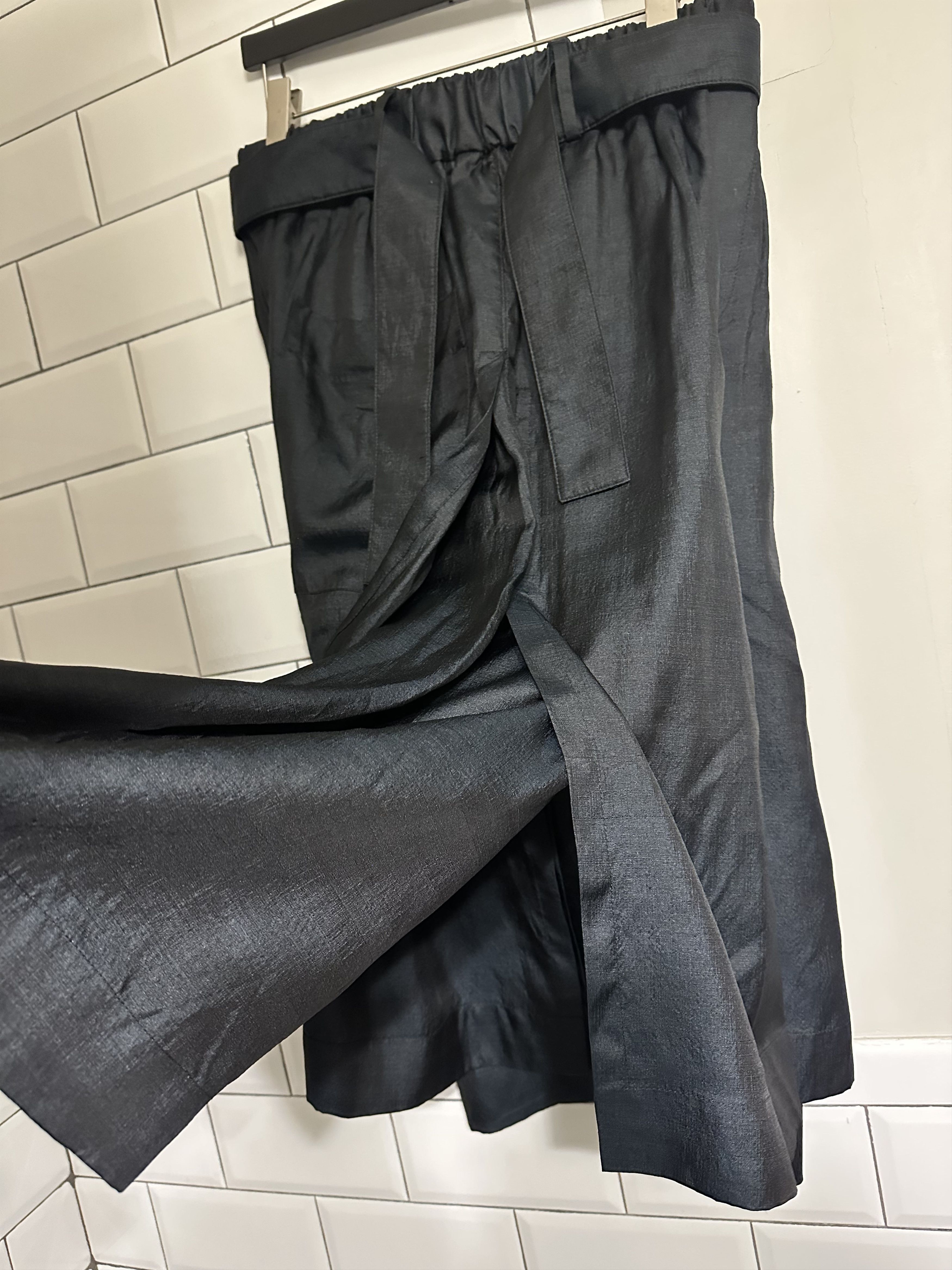 Emporio Armani Emporio Armani Black/Navy Long Silk Shift Shorts Size US 32 / EU 48 - 4 Thumbnail
