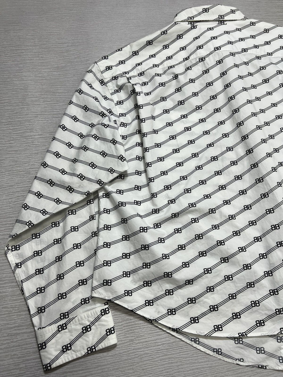 Balenciaga Balenciaga - S/S 20 - Double B Full Print Collar White Shirt Size US S / EU 44-46 / 1 - 11 Thumbnail