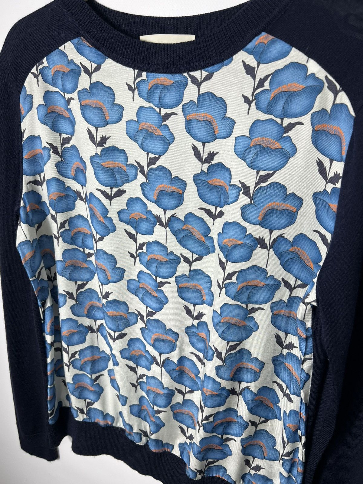 Paul & Joe Vintage luxury designer Paul & Joe Flowers Sweater Size 2 Size XS / US 0-2 / IT 36-38 - 2 Thumbnail