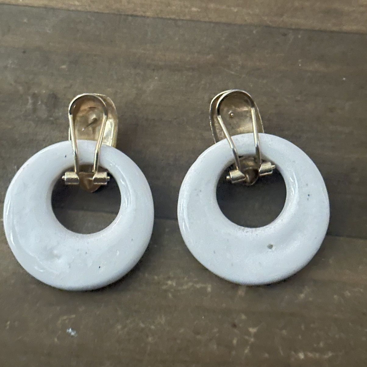 Vintage Vintage hand painted porcelain hoop earrings Size ONE SIZE - 4 Thumbnail