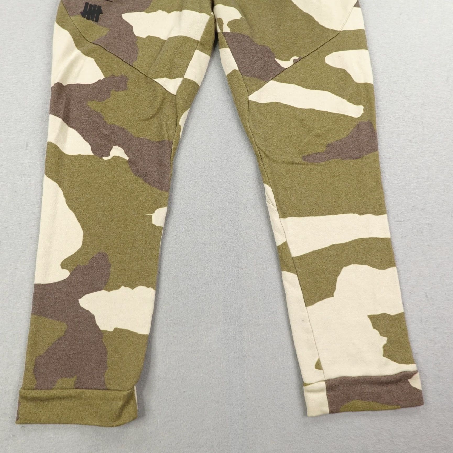 Adidas Adidas Undefeated Pants Mens Medium Dune Tactile Khaki Camo Joggers Sweatpants Size US 31 - 4 Thumbnail