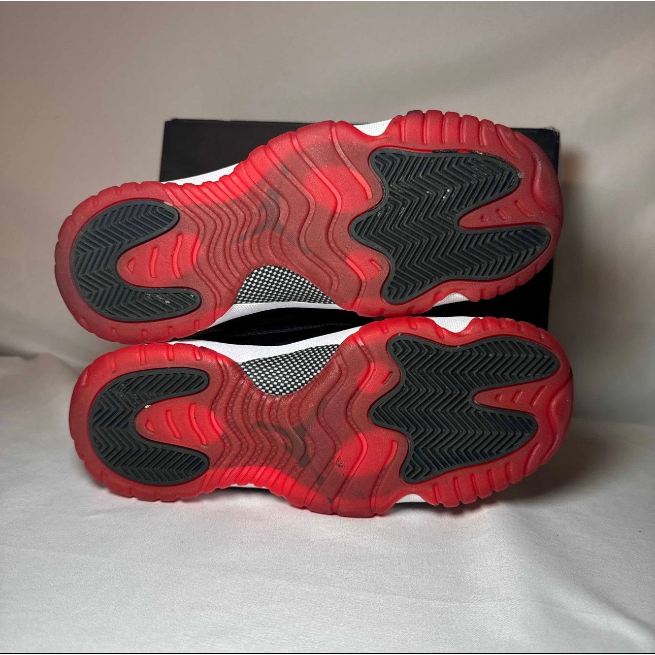 Jordan Brand × Nike Size 7 - Nike Air Jordan 11 Retro GS Bred 2012 Men's Shoes Size US 7 / EU 40 - 6 Thumbnail