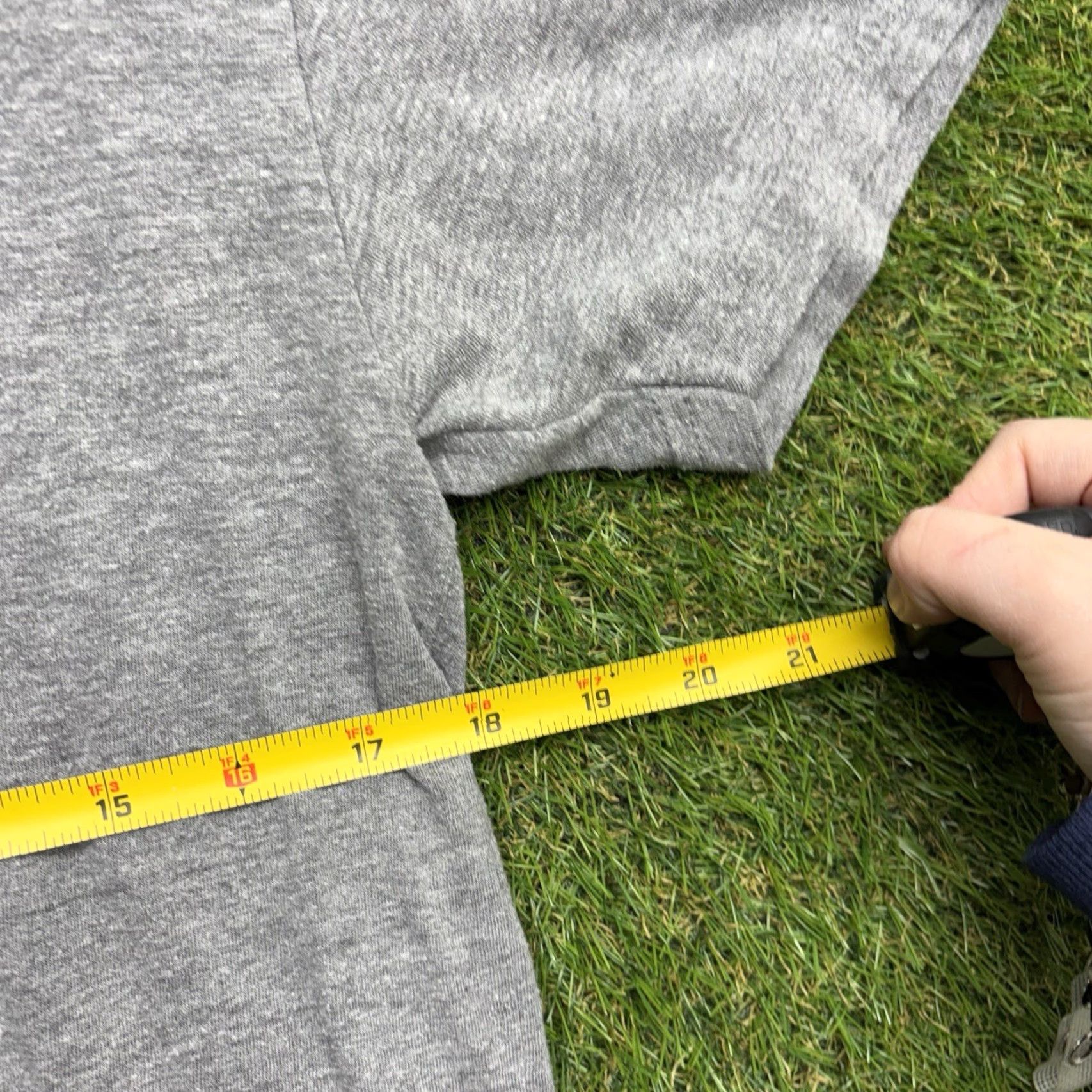 GORUCK Goruck Shirt Mens Medium T-Shirt Short Sleeve Crew Neck Gray Nylon Polyester Logo All Seasons Regular Fall Spring Summer Size US M / EU 48-50 / 2 - 5 Thumbnail