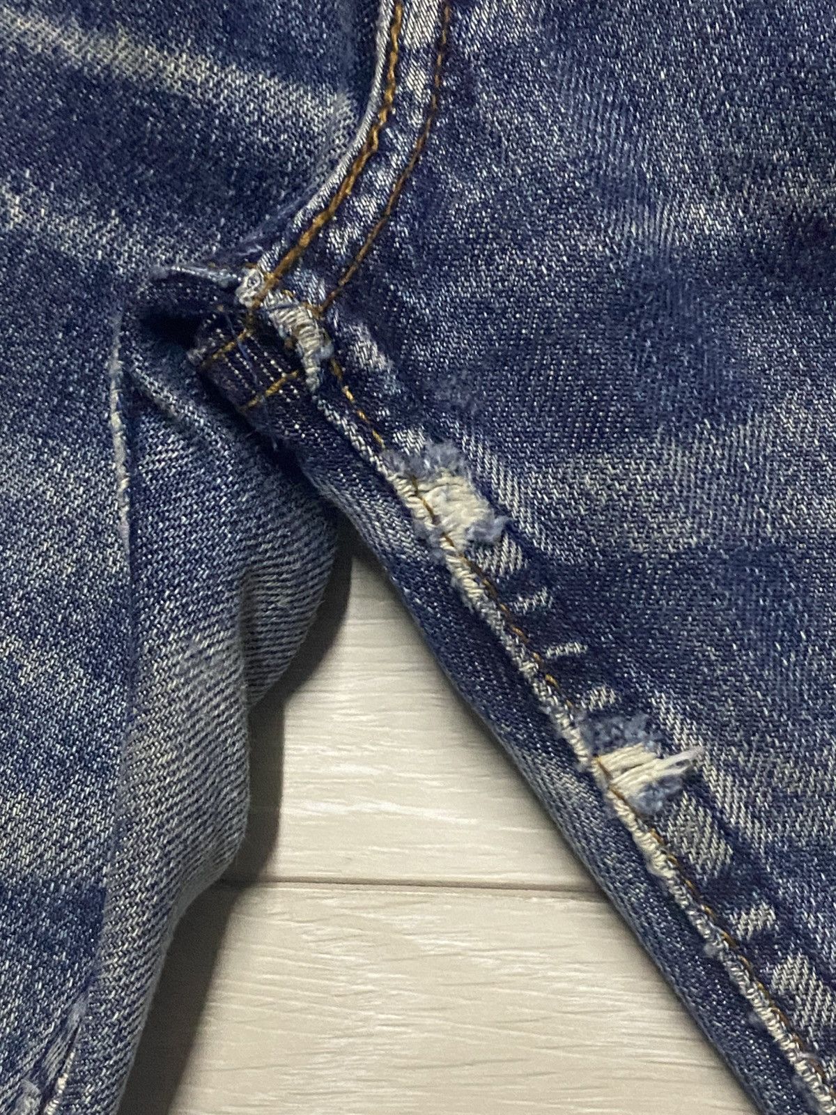 Levi's Vintage Levis 503 Button J09 Distressed Wide Leg Baggy Jeans Size US 31 - 12 Thumbnail
