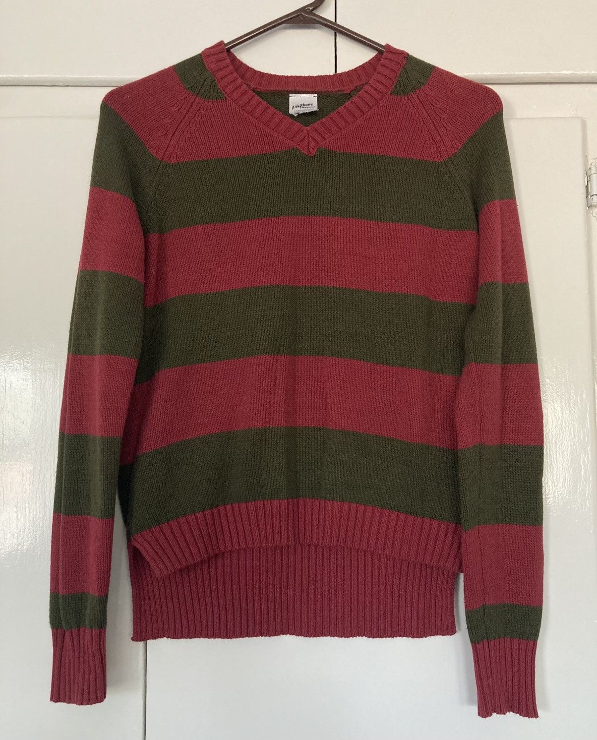 Other FREDDY KRUEGER SWEATER A NIGHTMARE ON ELM STREET SPIRIT XS Size US XS / EU 42 / 0 - 1 Thumbnail