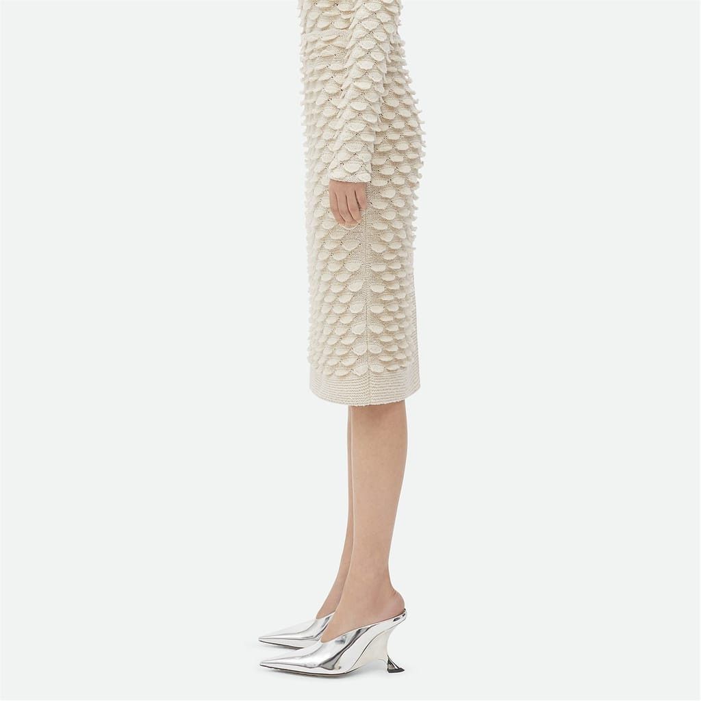 Bottega Veneta Bottega Veneta Fish Scale Wool Midi Skirt in Cream Size 36" / US 14 / IT 50 - 4 Thumbnail