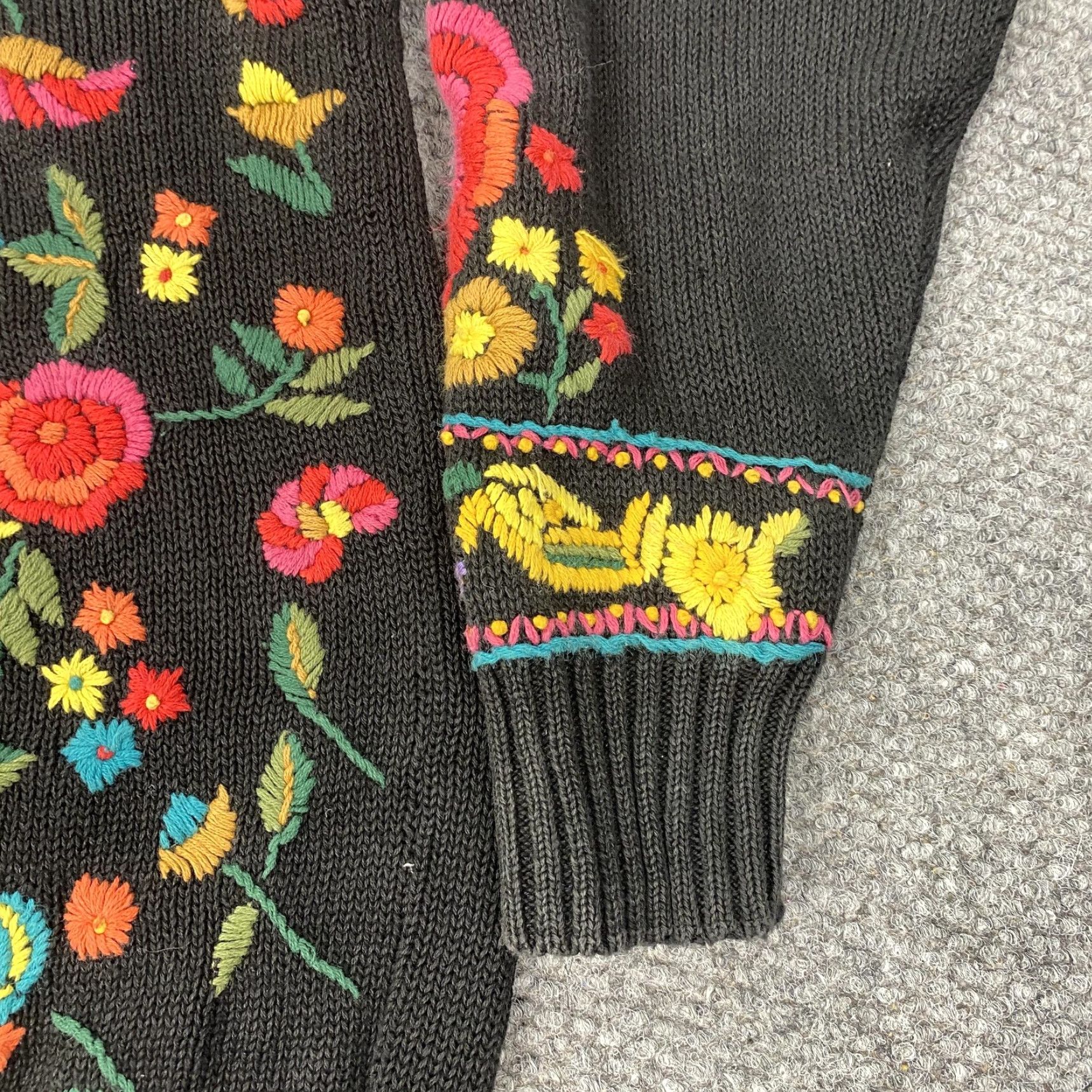Vintage VINTAGE? Essence Sweater Women Large Black Floral Embroidered Pullover Boho Ramie Cotton Pullover L Floral Embroidered Womens Size L / US 10 / IT 46 - 4 Thumbnail