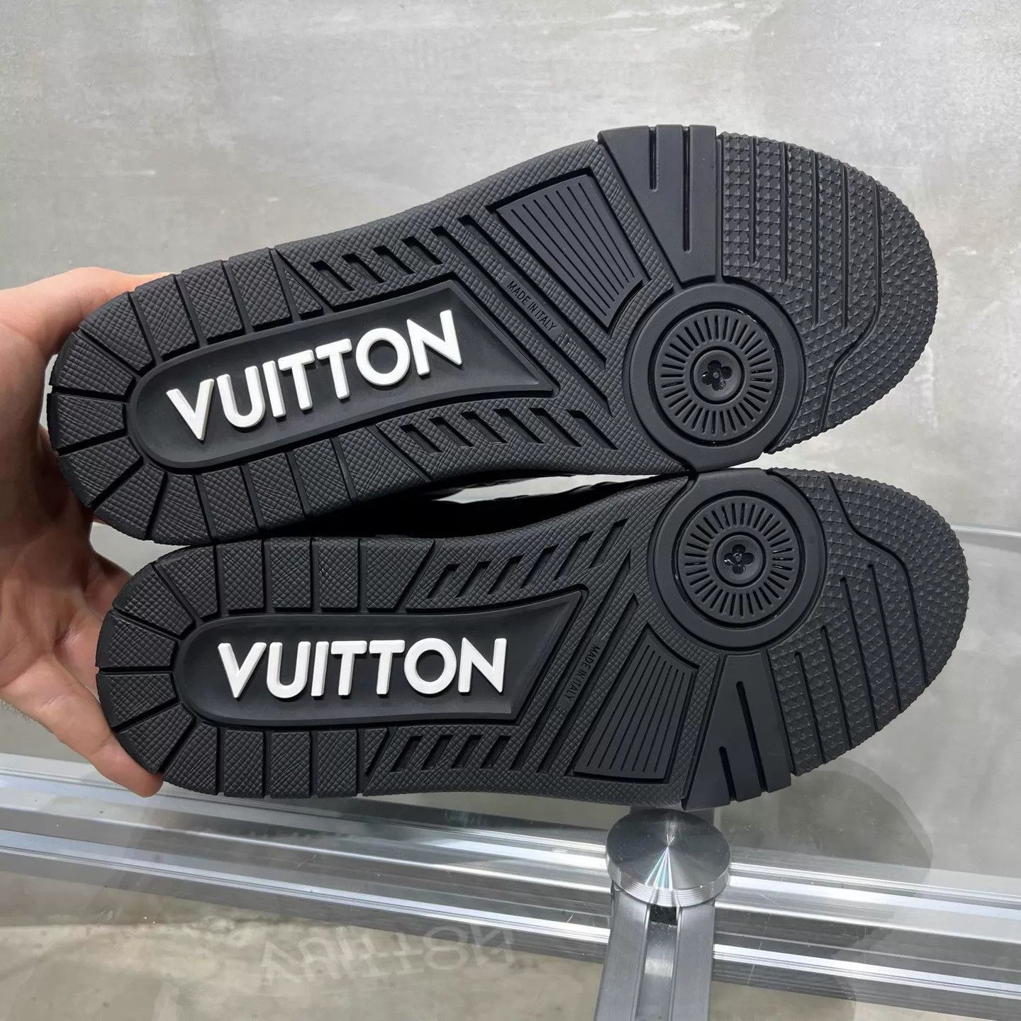 Louis Vuitton LV Trainer Black Warrior UK6.5 Size US 7.5 / EU 40-41 - 8 Thumbnail
