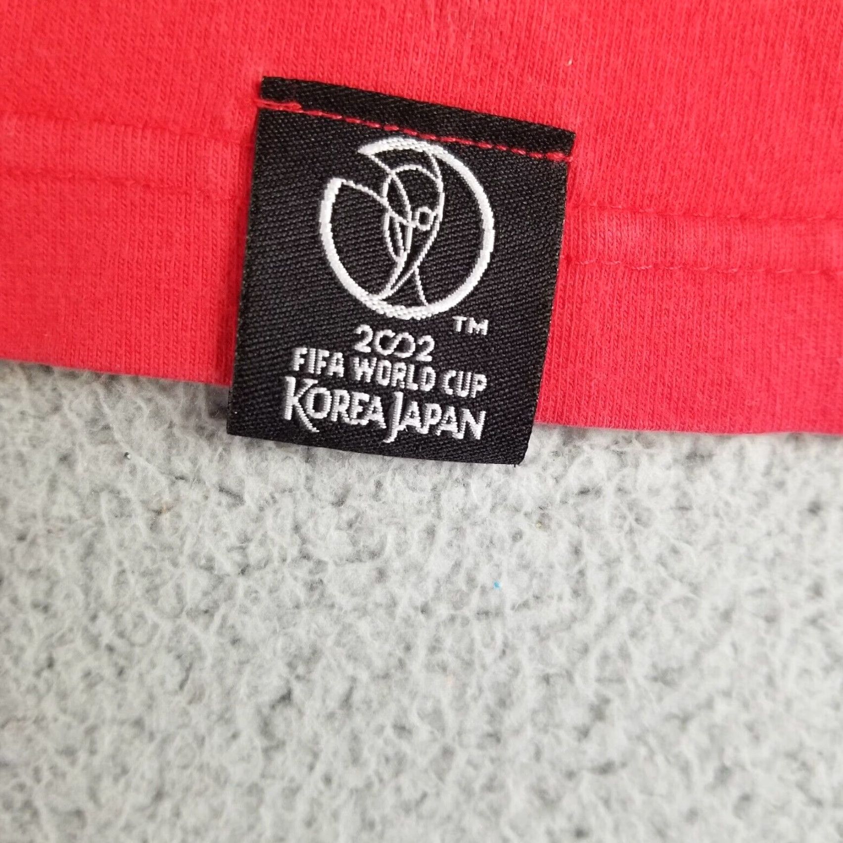 Vintage VINTAGE 2002 FIFA World Cup Soccer T-Shirt XL Red Adult Mens Shirt - Official Korea Japan 2002 - Sports Tee Size US XL / EU 56 / 4 - 3 Thumbnail