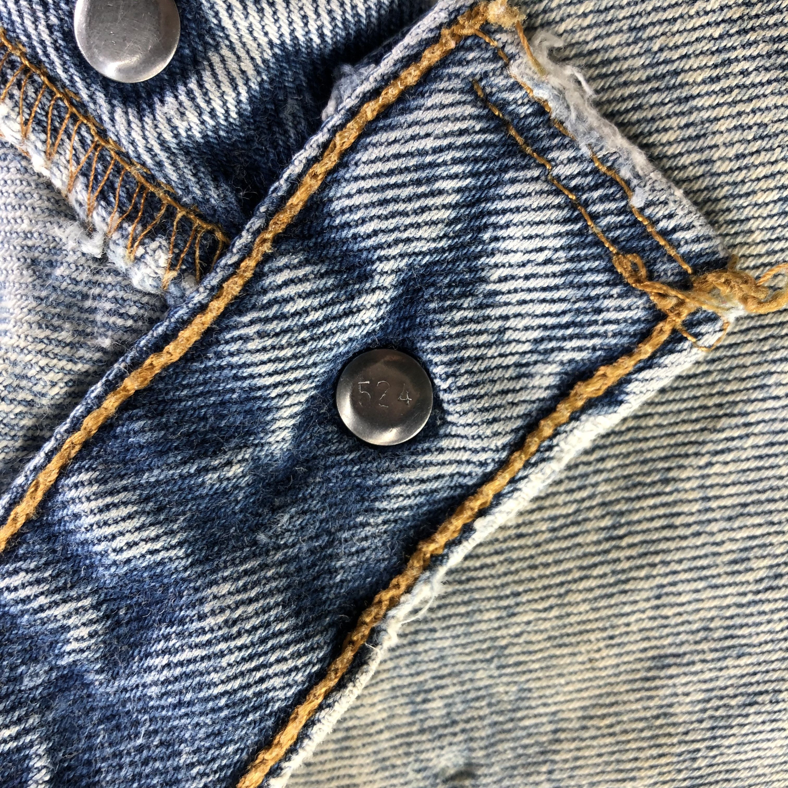 Levi's 90s Vintage Light Wash Levis 501 Jeans-J3875 Size US 31 - 10 Thumbnail