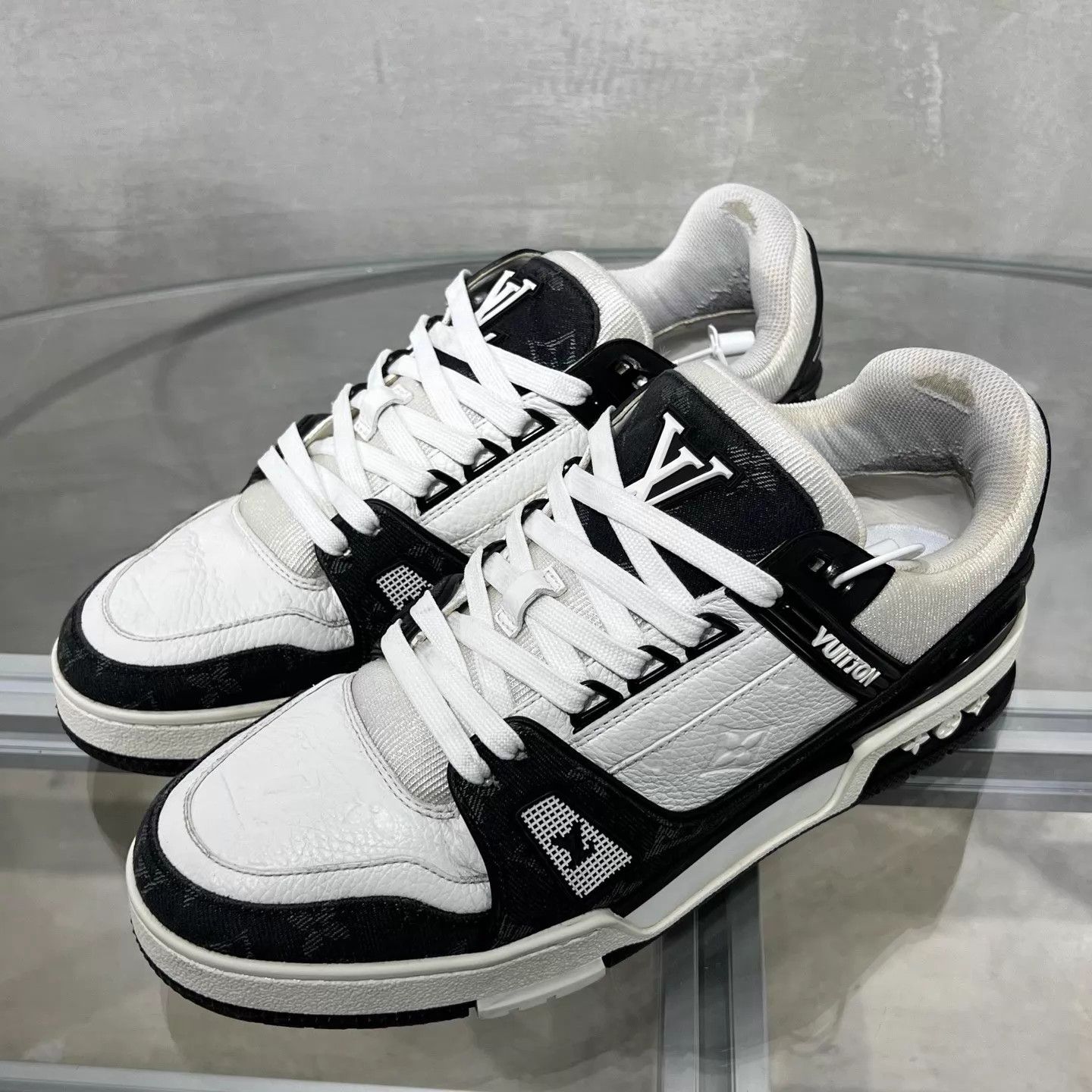 Louis Vuitton LV Trainer Black & White Denim UK7.5 41.5 Size US 8.5 / EU 41-42 - 2 Thumbnail