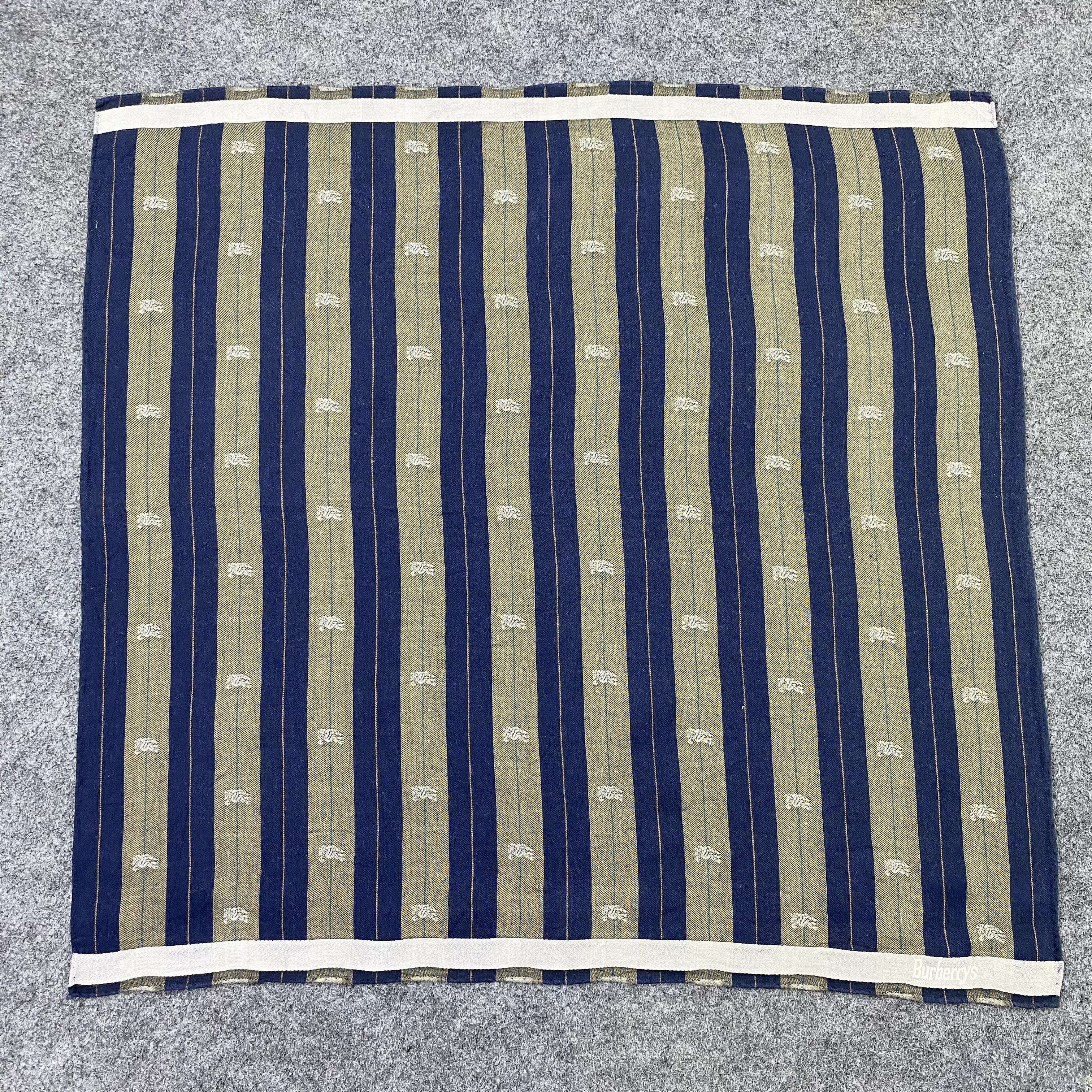 Burberry Burberry Handkerchief Neckerchief Bandana-B1673 Size ONE SIZE - 3 Thumbnail