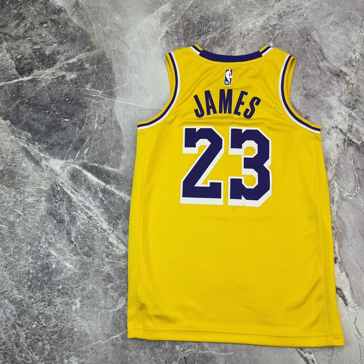 NBA × Nike Nike Swingman Los Angeles Lakers LeBron James #23 Jersey M Size US M / EU 48-50 / 2 - 16 Thumbnail