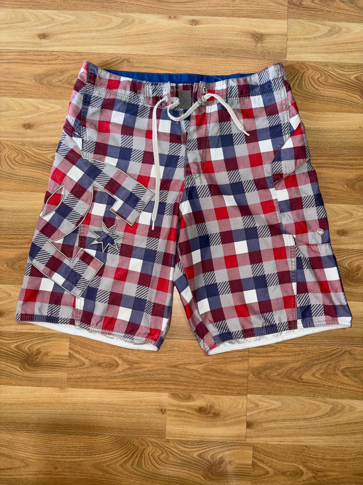 DC Y2K vintage DC shoes inc Boardshorts Size US 33 - 1 Thumbnail