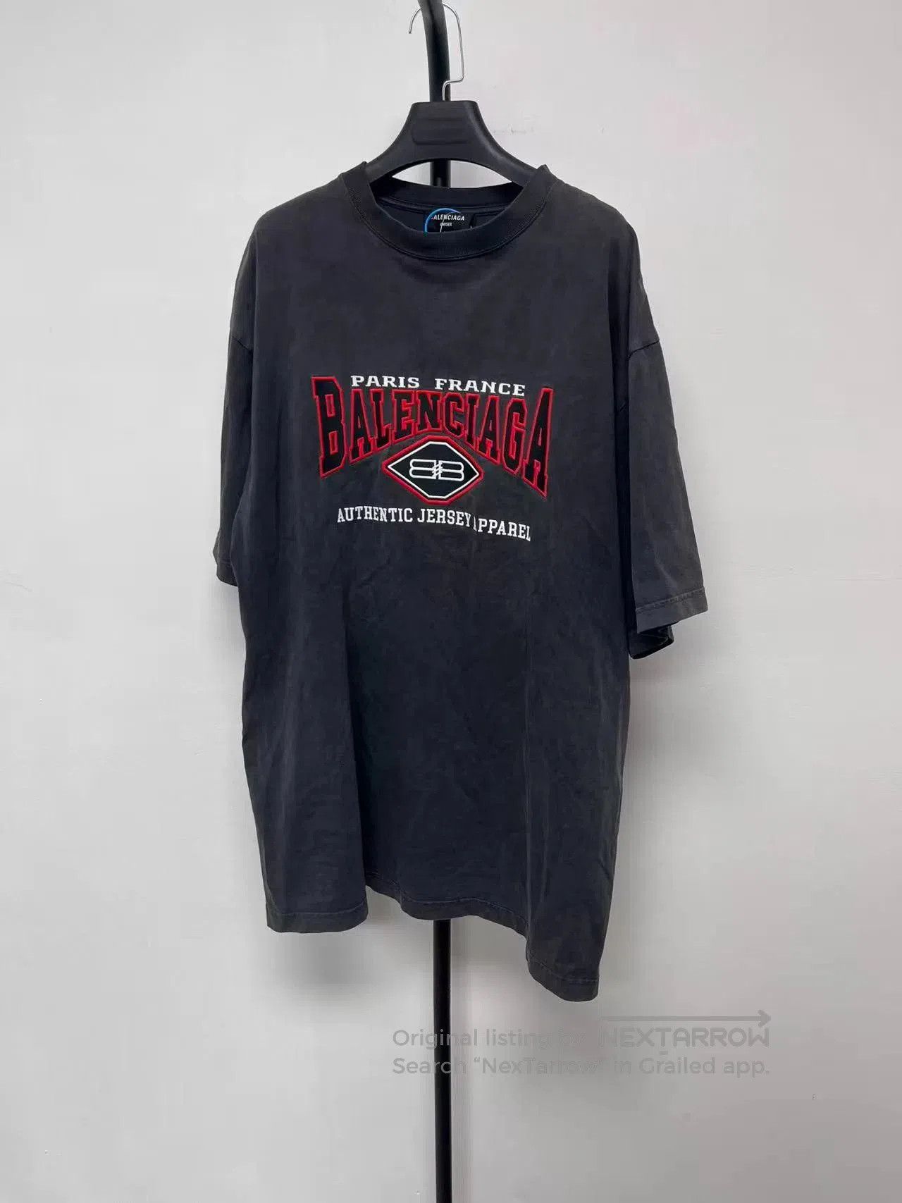 Balenciaga Balenciaga Vintage Batman Logo Short Sleeve T. Size US M / EU 48-50 / 2 - 1 Thumbnail