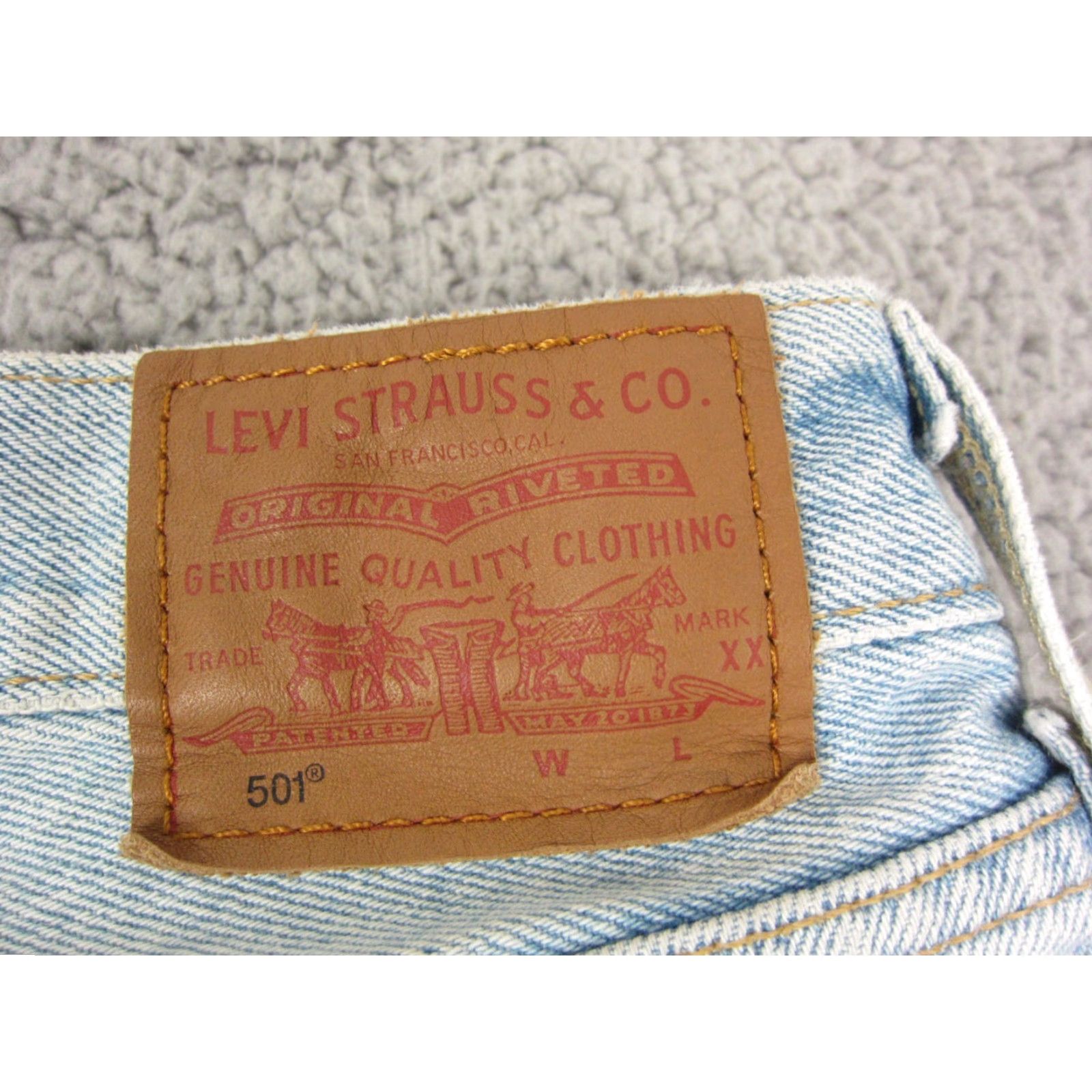 Levi's VINTAGE Levi's 501 Jeans Womens 26x30 Blue Button Fly Denim Pants 90s Size 26" / US 2 / IT 38 - 3 Thumbnail