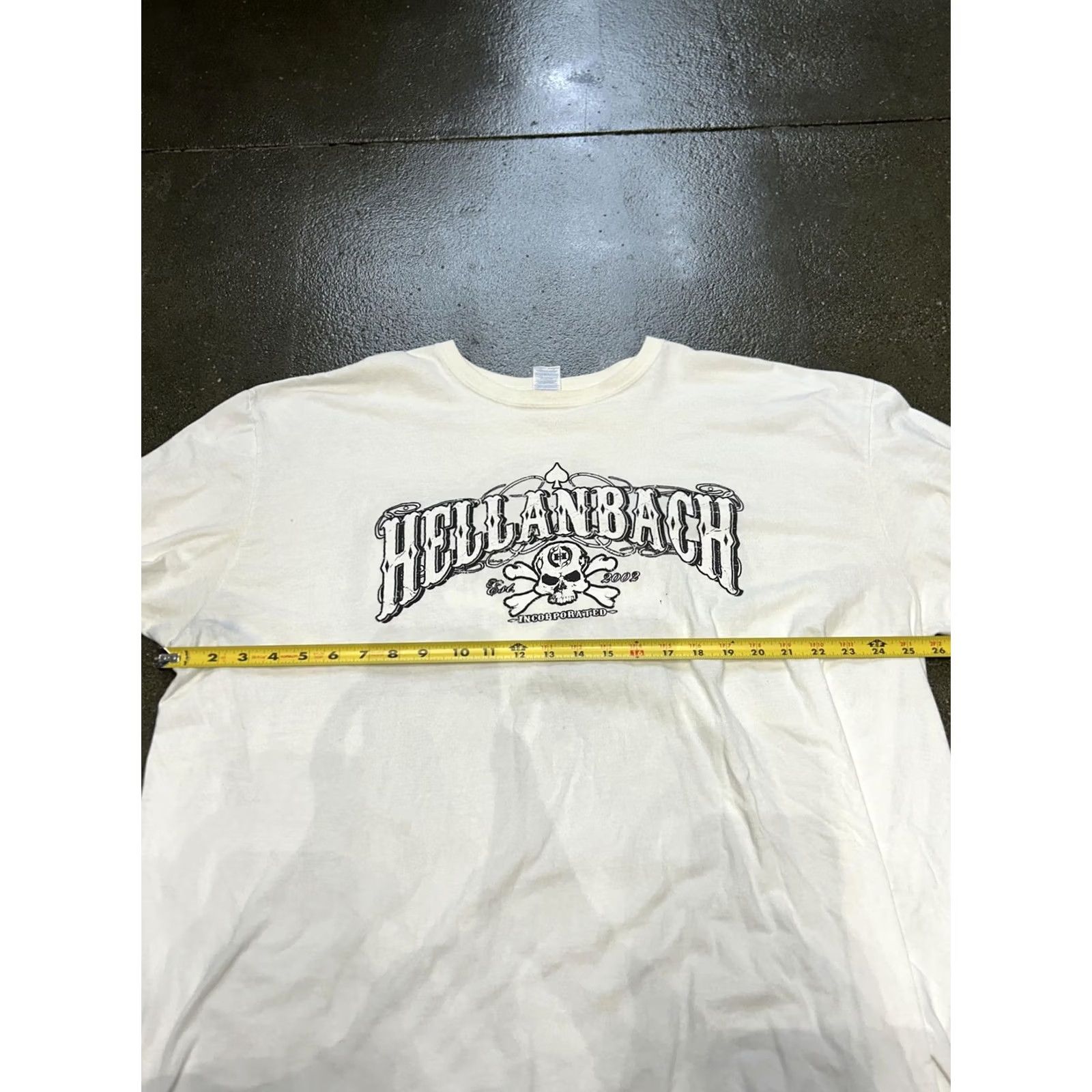 Gildan VINTAGE Hellanbach Shirt Mens 3XL White Skull Crossbones Graphic Biker Tee Tattoo Style Size US XXL / EU 58 / 5 - 4 Thumbnail
