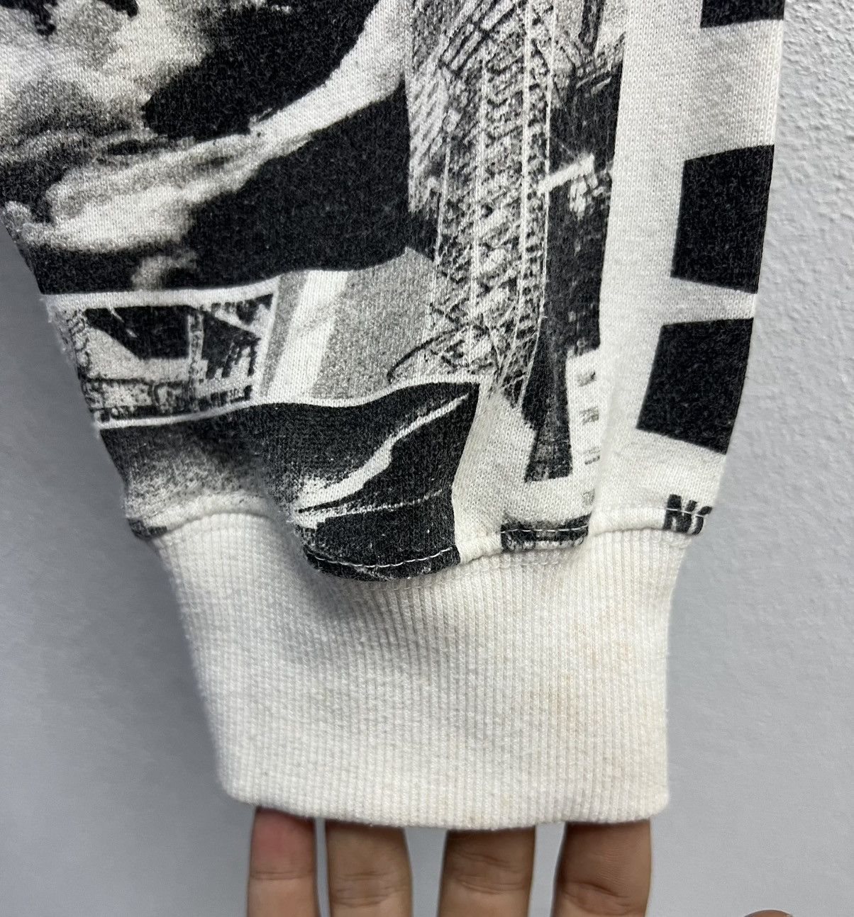 Vintage VINTAGE B ONE SOUL SUBVERSION SWEATSHIRT Size US L / EU 52-54 / 3 - 5 Thumbnail