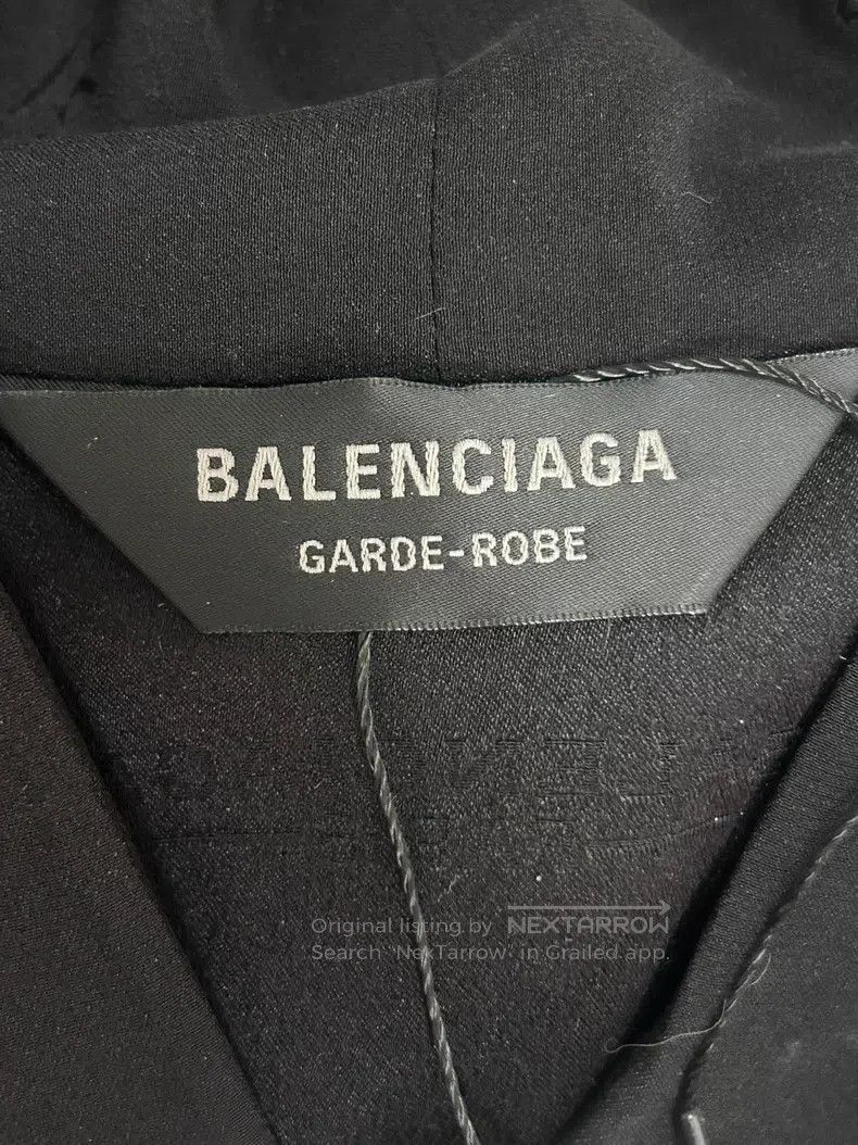 Balenciaga Balenciaga Fully printed V-neck silk mid-length short-slee Size L / US 10 / IT 46 - 7 Thumbnail