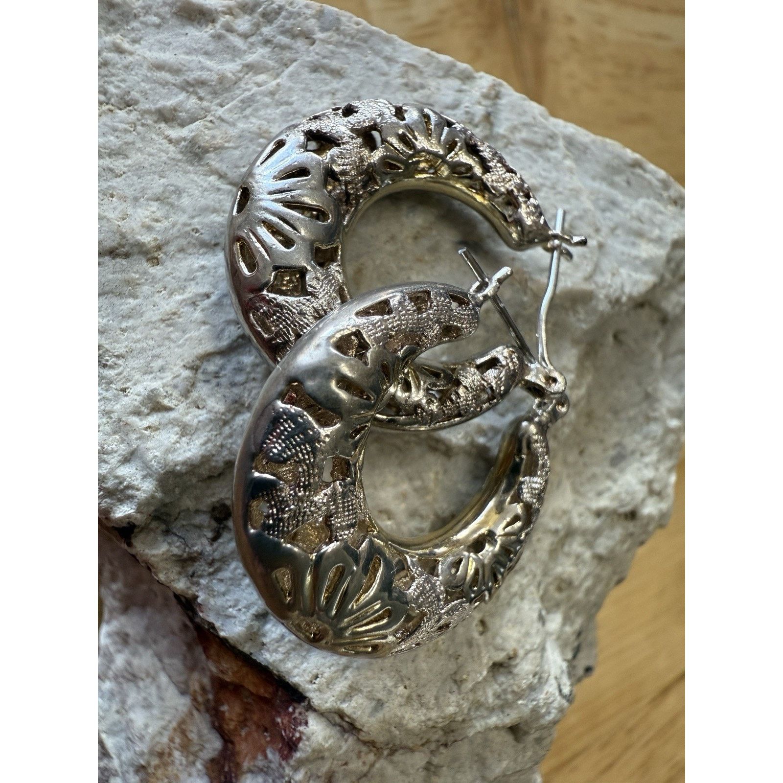 Other Sterling Silver Etched Filigree Pierced Hollow Hoop Earrings Size ONE SIZE - 2 Thumbnail