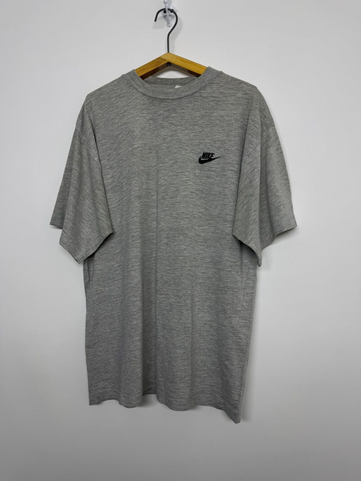 Nike Vintage 90s Nike Travis Scott Swoosh T-Shirt Washed Grey Size US M / EU 48-50 / 2 - 3 Thumbnail