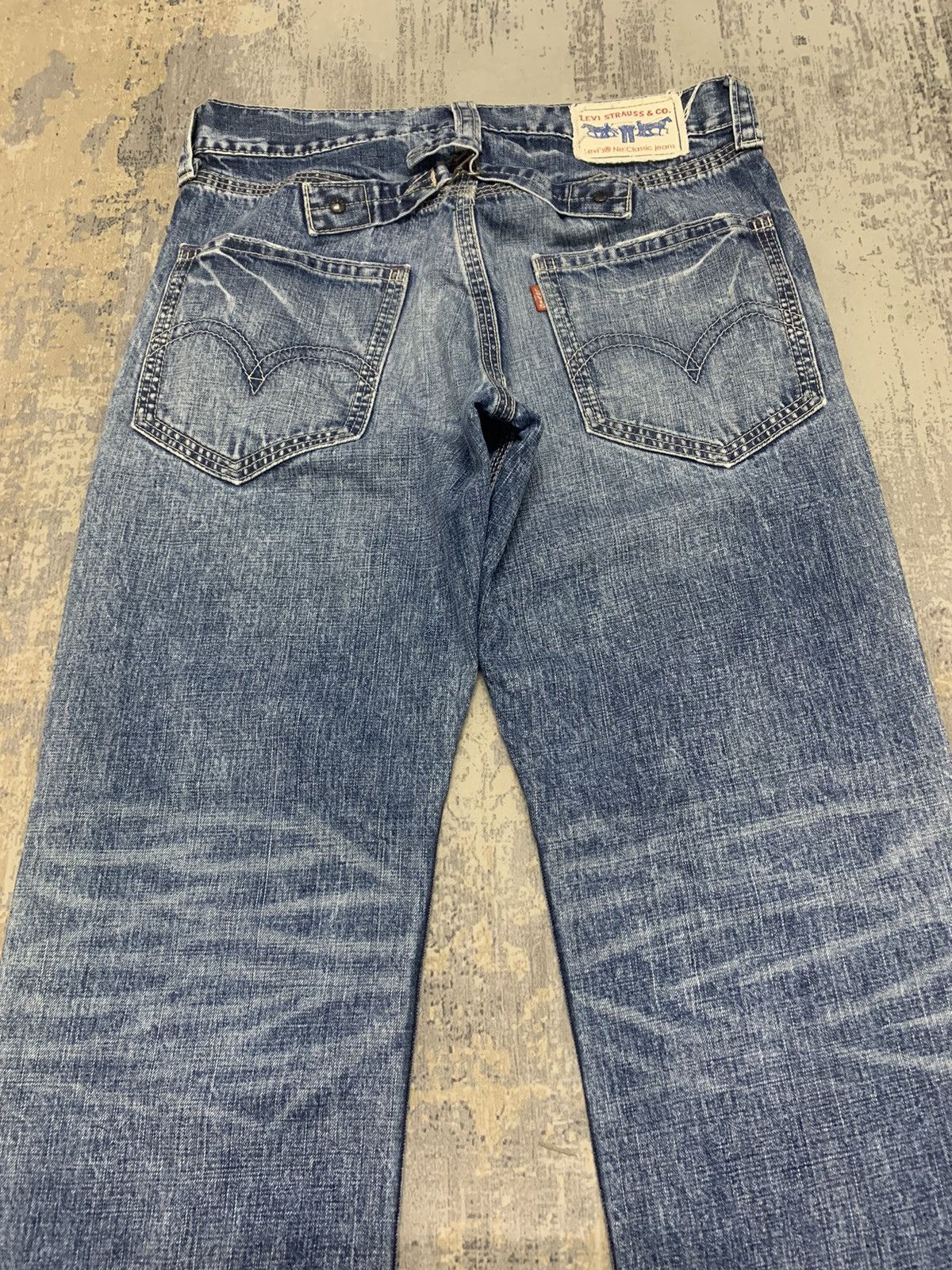 Levi's Vintage Levis 503 Buckle Back Distressed Denim Jeans 33x32 Size US 33 - 14 Thumbnail