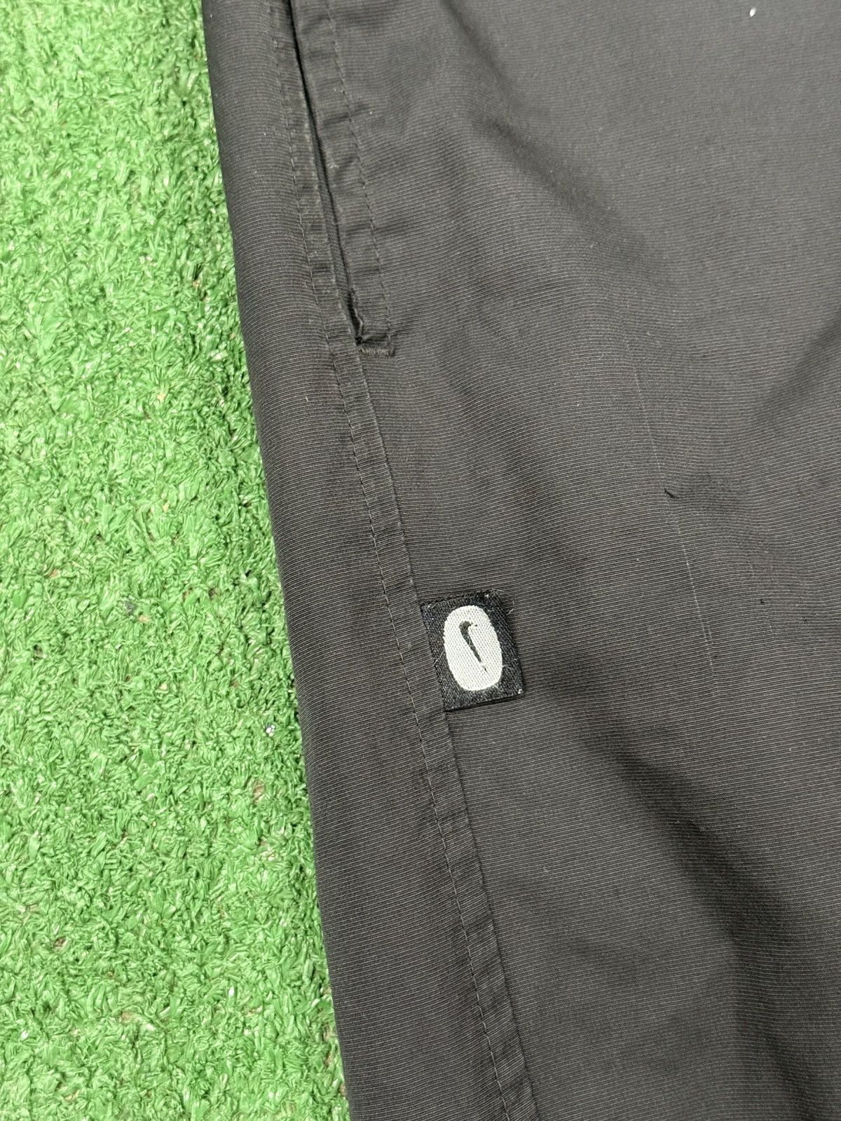 Nike Vintage Y2K Nike Silver Tag Swoosh Baggy Track Pants Size US 34 / EU 50 - 5 Thumbnail