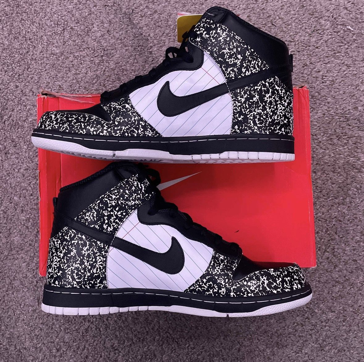 Nike Nike Dunk “Nikebook” Size US 11 / EU 44 - 2 Thumbnail