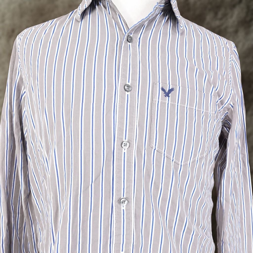 American Eagle Outfitters VINTAGE FIT American Eagle Shirt M Gray Striped Button-Down Men’s Adult Medium Gray/Blue - 21" Pit to Pit - Cotton, Long Sleeve Size US M / EU 48-50 / 2 - 1 Thumbnail