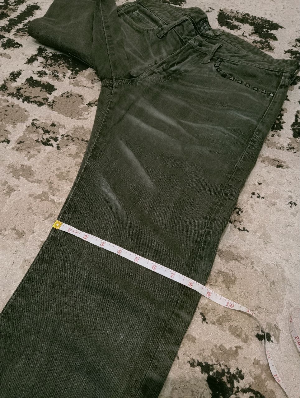 Vanquish VANQUISH JAPAN USED LOOK STUDDED JEANS Size US 32 / EU 48 - 19 Thumbnail