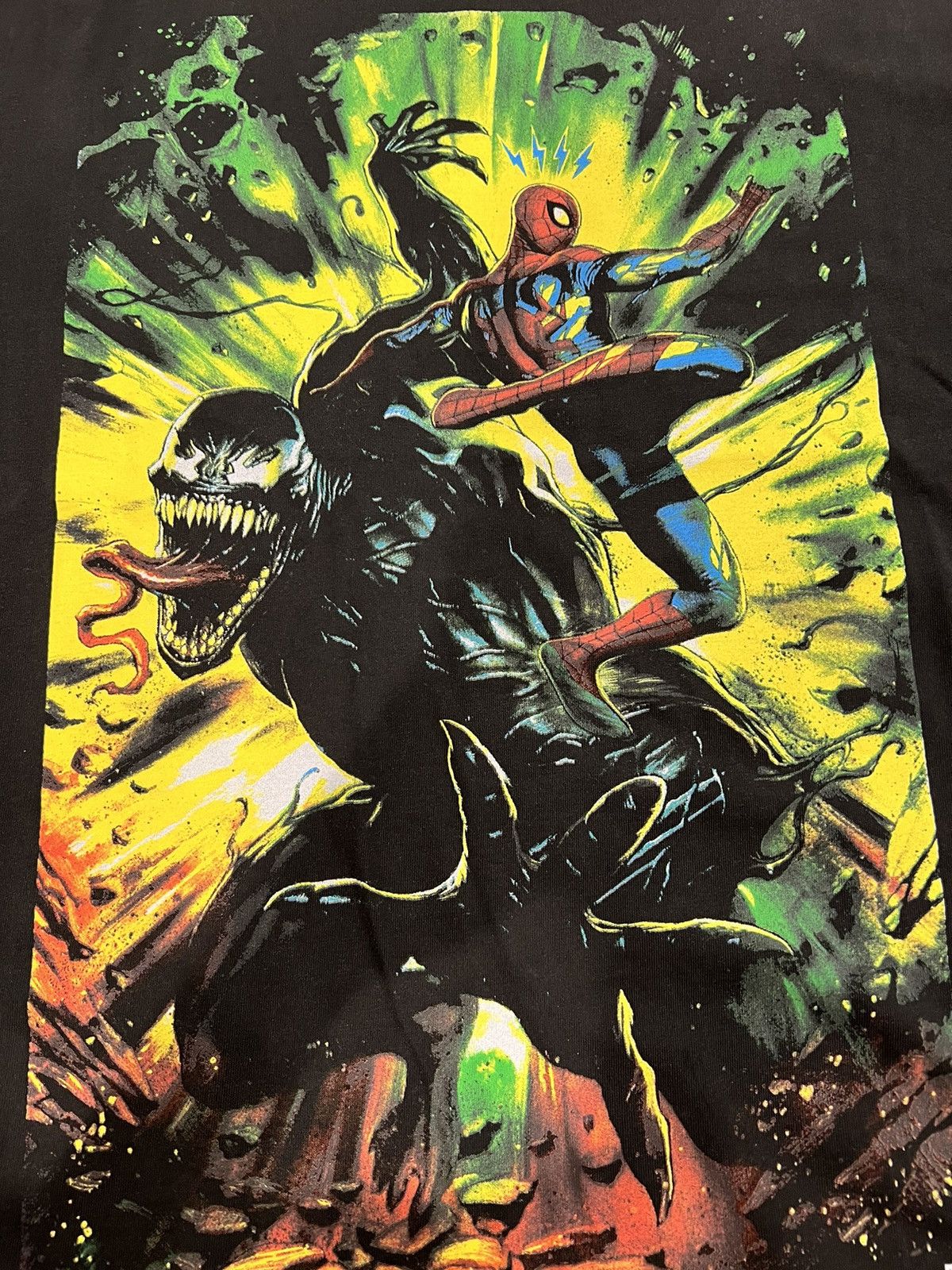 Kith × Marvel Comics Kith Marvel Spider-Man Venom Battle