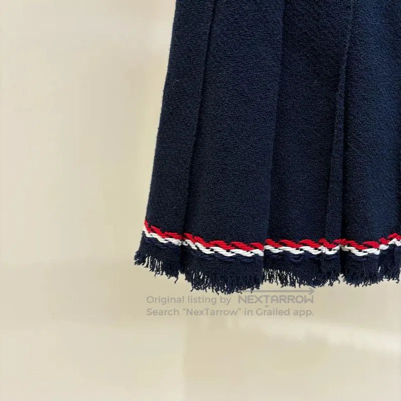 Thom Browne Thom Browne Navy Pleated Skirt for Women . Size 27" / US 4 / IT 40 - 3 Thumbnail