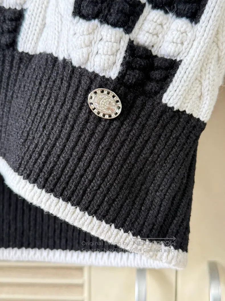 Chanel Chanel Black and white checkerboard knitted sweater Size XXS / US 00 / IT 34 - 4 Thumbnail