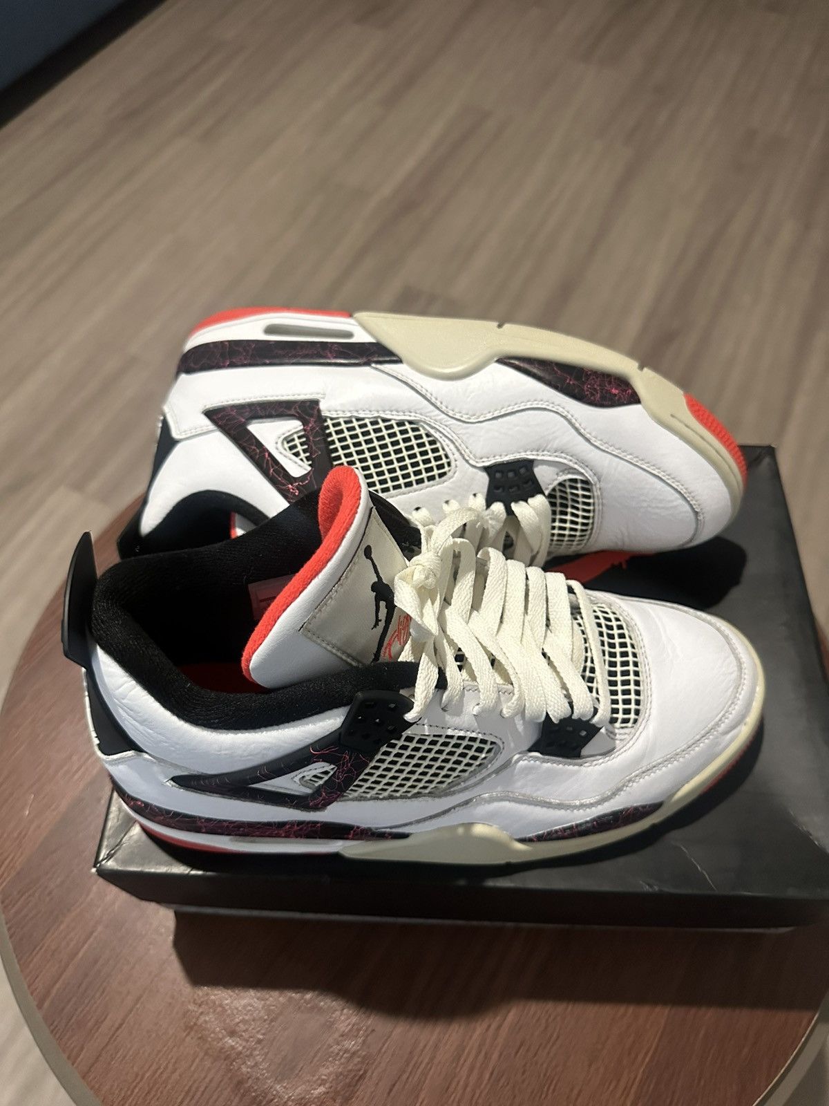Jordan Brand × Nike Jordan 4 Flight Nostalgia Size US 9.5 / EU 42-43 - 2 Thumbnail