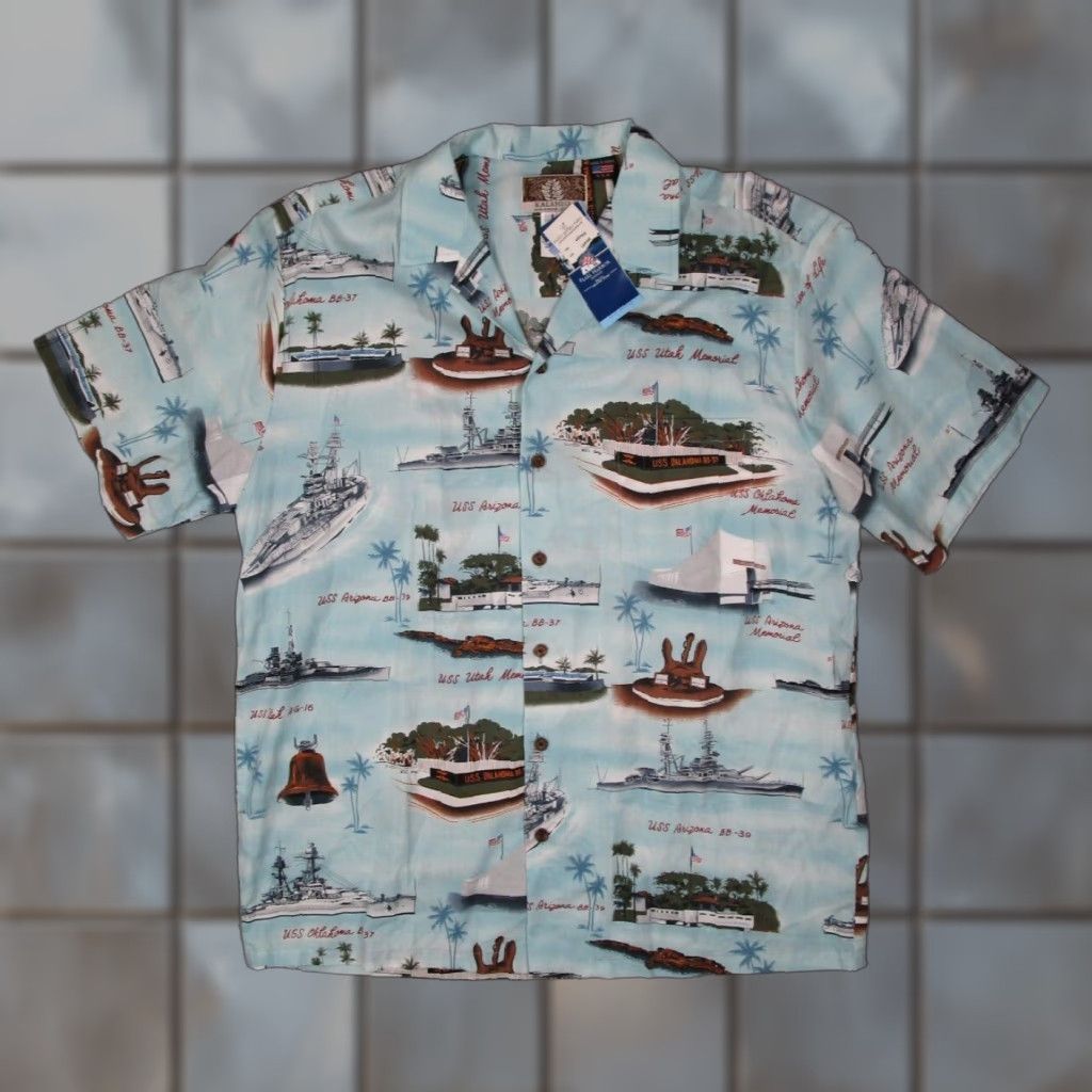 Vintage Kalaheo Shirt Large Blue Button Up AOP Pearl Harbor Made in Hawaiian Tiki Mens Regular Short Sleeve Cotton Size US L / EU 52-54 / 3 - 1 Thumbnail