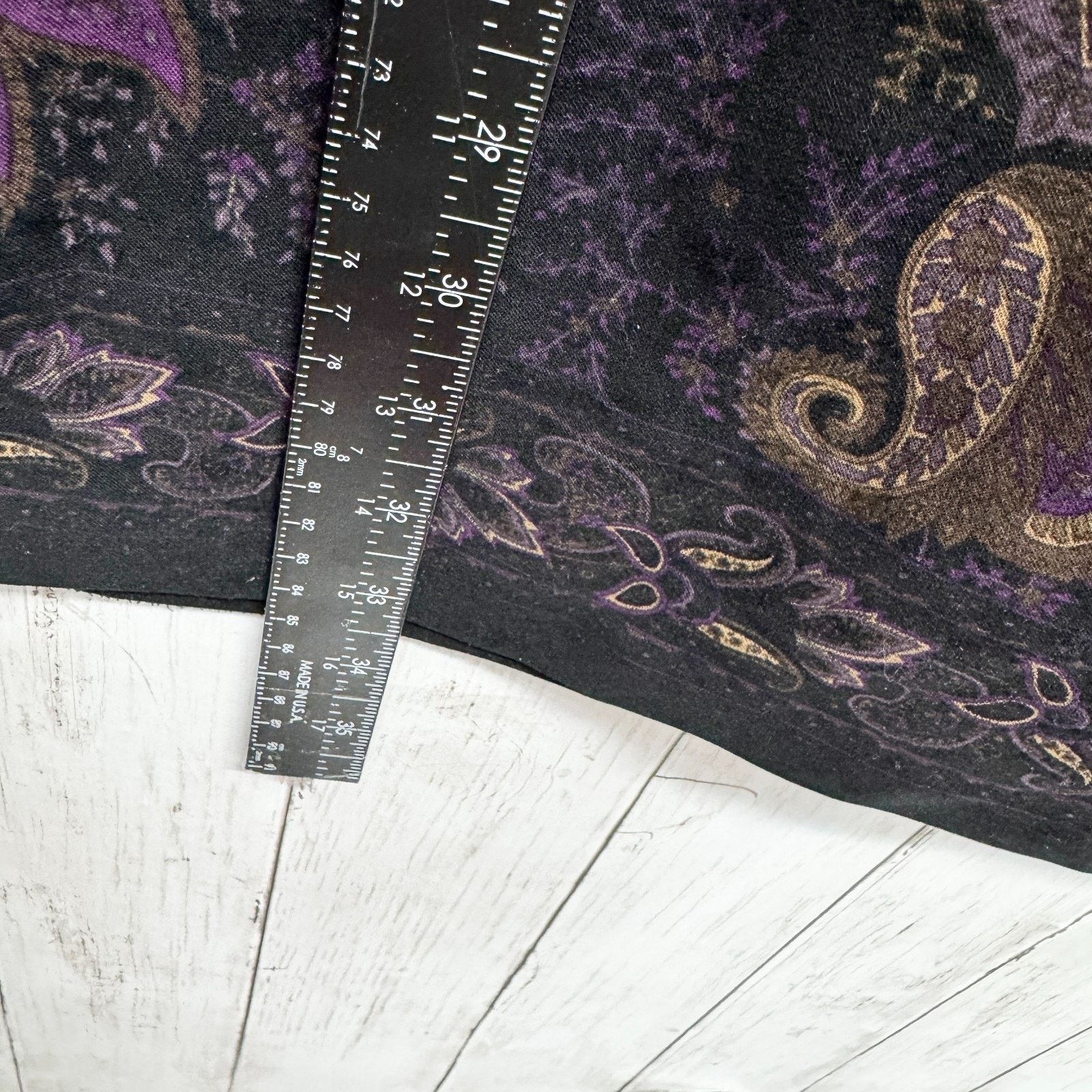 Vintage Vintage Skirt Waist 33" Black Suede Paisley Back Slit Midi Size 33" - 4 Thumbnail